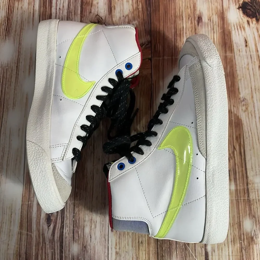Nike BLAZER Mid 77 White Mystic Youth Size 7Y Athletic Shoes Sneakers Boys Girls